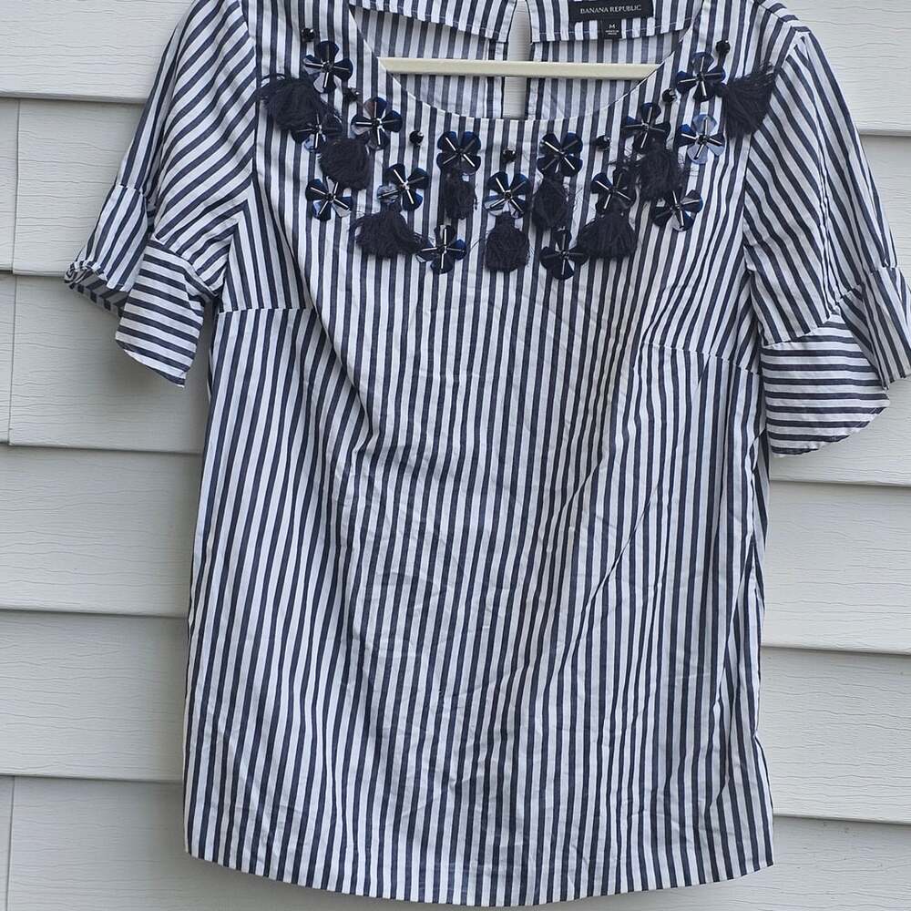 Banana Republic M Striped Tassel Embellished Blouse Ruffle Sleeve Coastal
